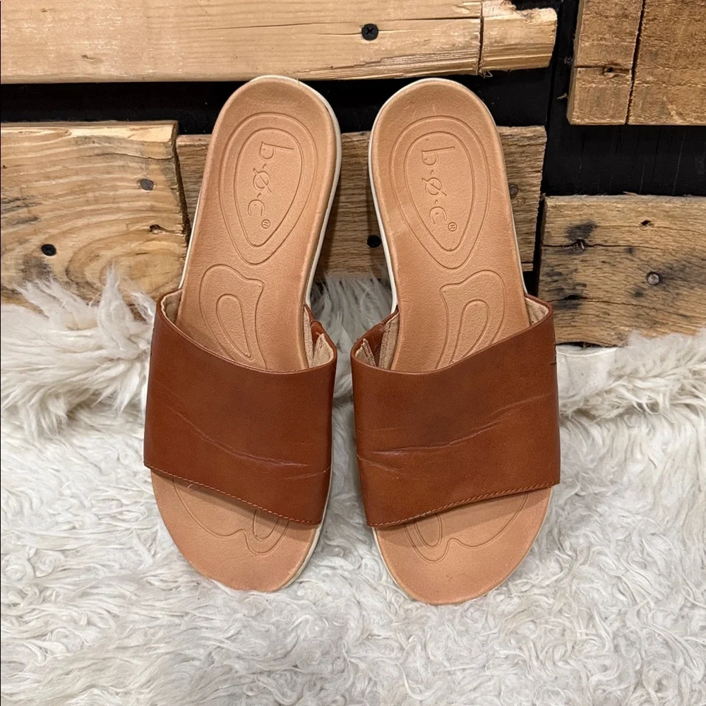 B.O.C Born Eternia Sandal Women's Tan
Brown Open‎ Toe Slides Slip On Z54416 Sz 9 - Picture 2 of 8